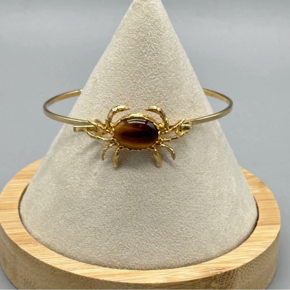 Jewelry - Tiger's Eye Crab Gold Tone Boho Beach Nautical Bangle Bracelet Sz 5.75